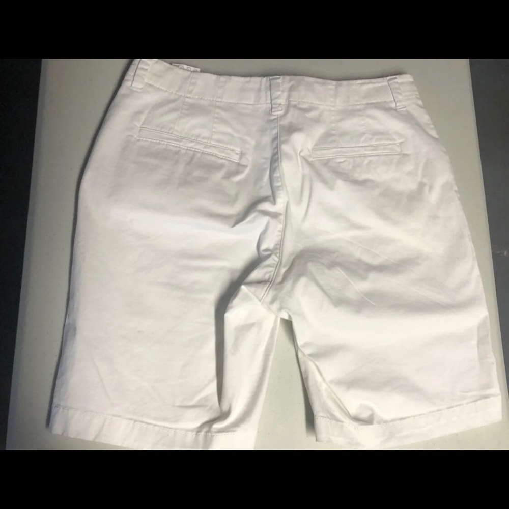 Shorts - Picture 2 of 4